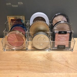 Compact organizer